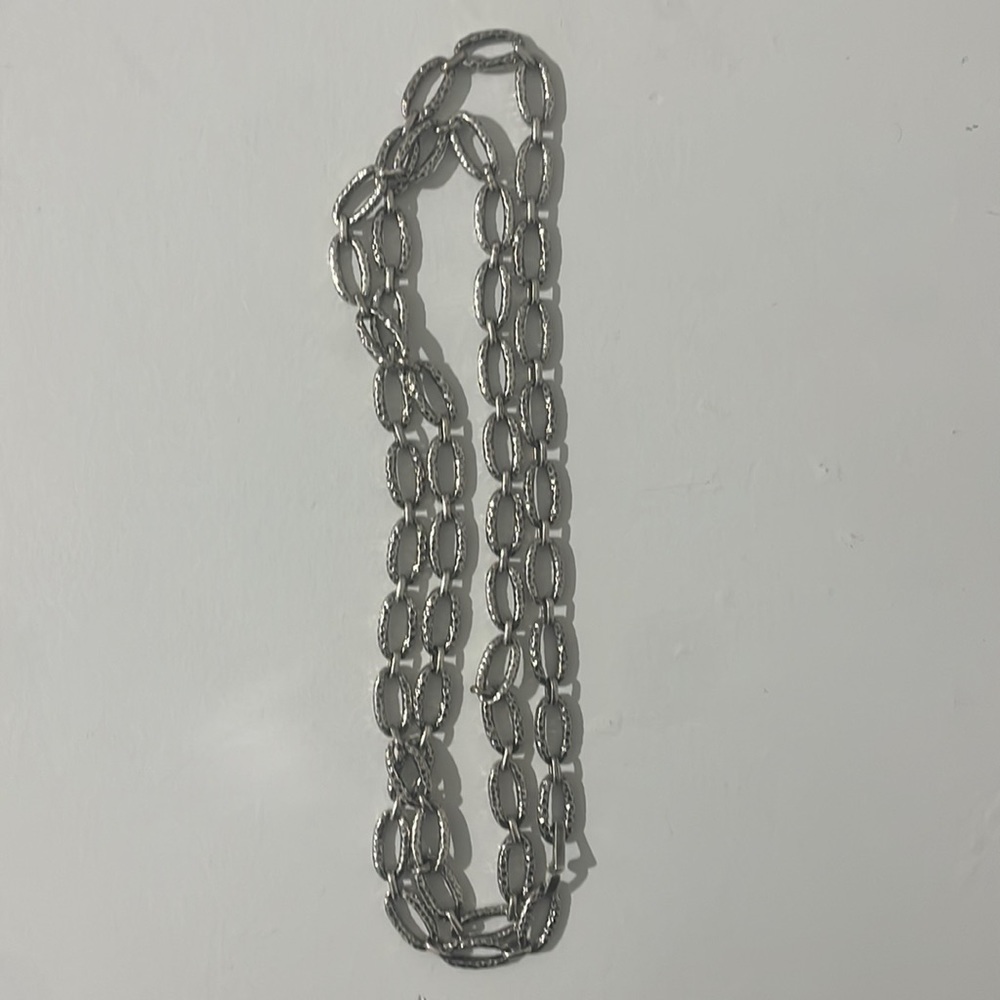 Kendra Scott charm necklace. In great condition.